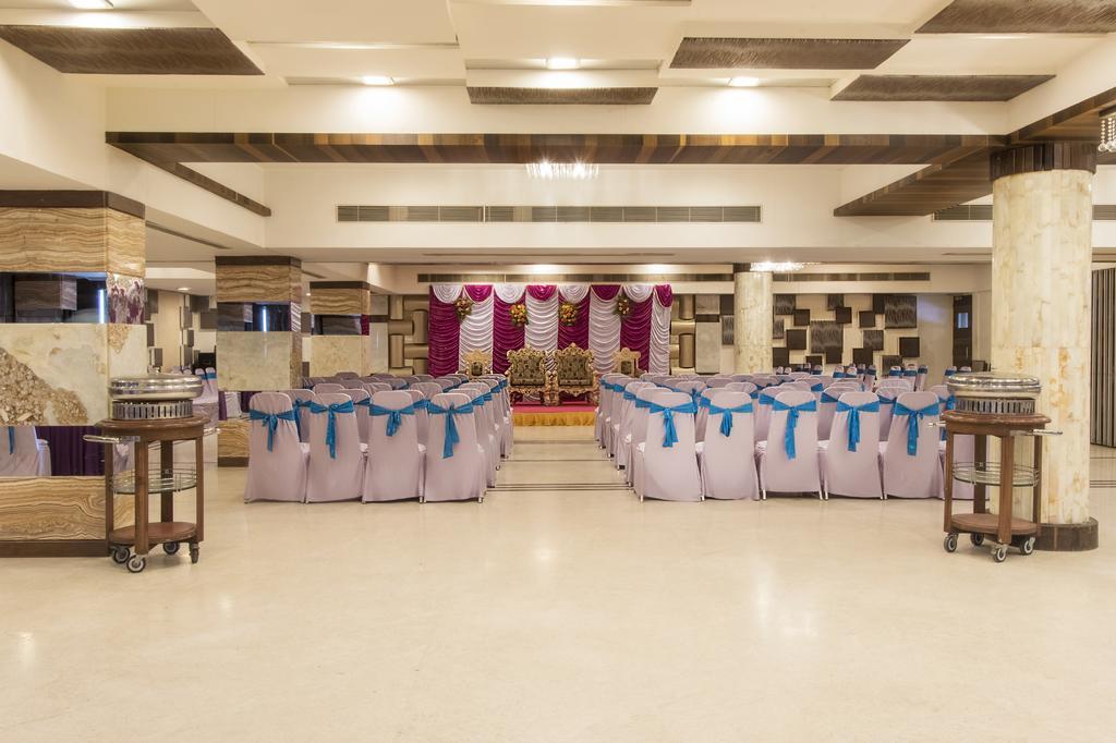 Inder Residency Hotel Ahmedabad Ngoại thất bức ảnh