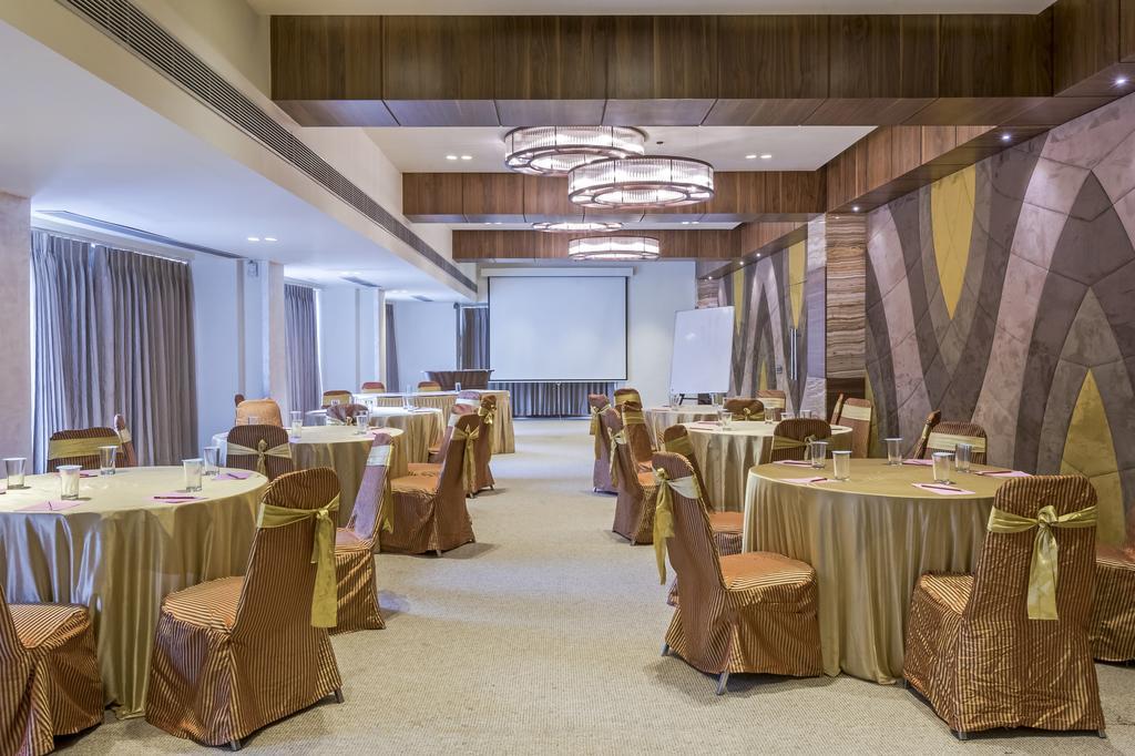 Inder Residency Hotel Ahmedabad Ngoại thất bức ảnh