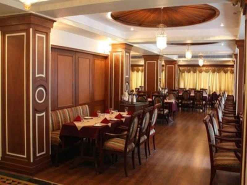 Inder Residency Hotel Ahmedabad Ngoại thất bức ảnh